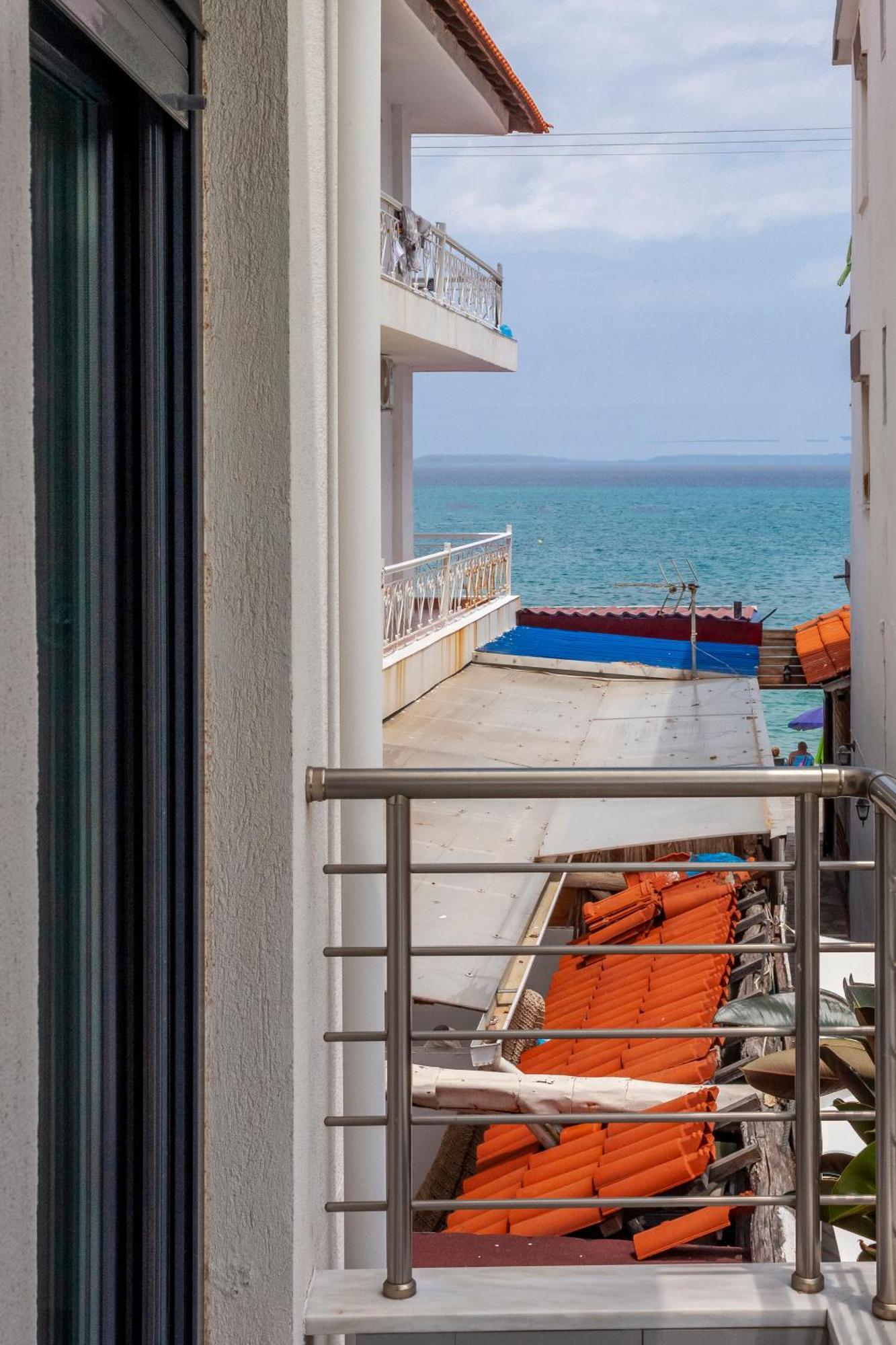 Aleksia Seaside Deluxe Apartment Pefkochori Extérieur photo